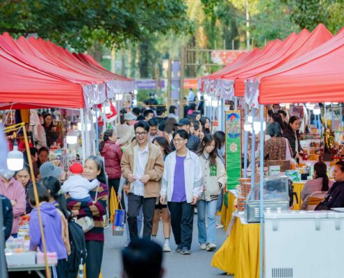 hoi-cho-tet-quy-mao-ecopark-2023-25