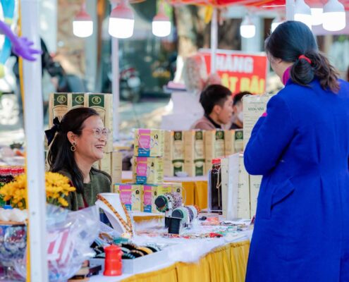 hoi-cho-tet-quy-mao-ecopark-2023-31